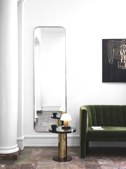 Picture of Round Mirror, Sillon SH7,  &Tradition 